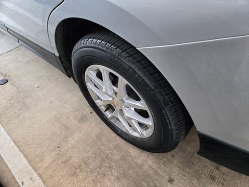 Used 2022 Chevrolet Equinox LT image 8