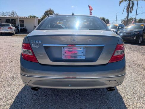 Used 2008 Mercedes-Benz C 300 Sedan image 6