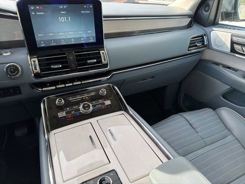 Used 2020 Lincoln Navigator Black Label image 26
