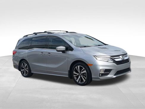 Used 2020 Honda Odyssey Elite image 2