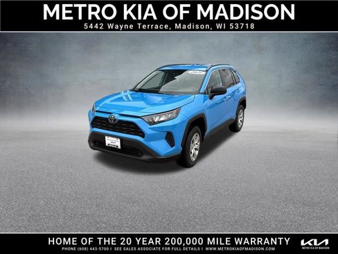 Used 2021 Toyota RAV4 LE AWD/4WD image 1