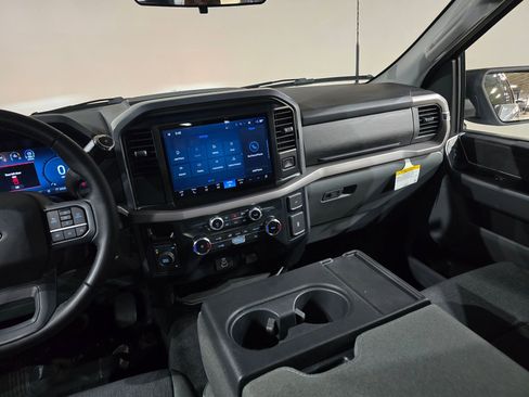 Used 2025 Ford F150 XLT w/ Equipment Group 301A Standard image 22