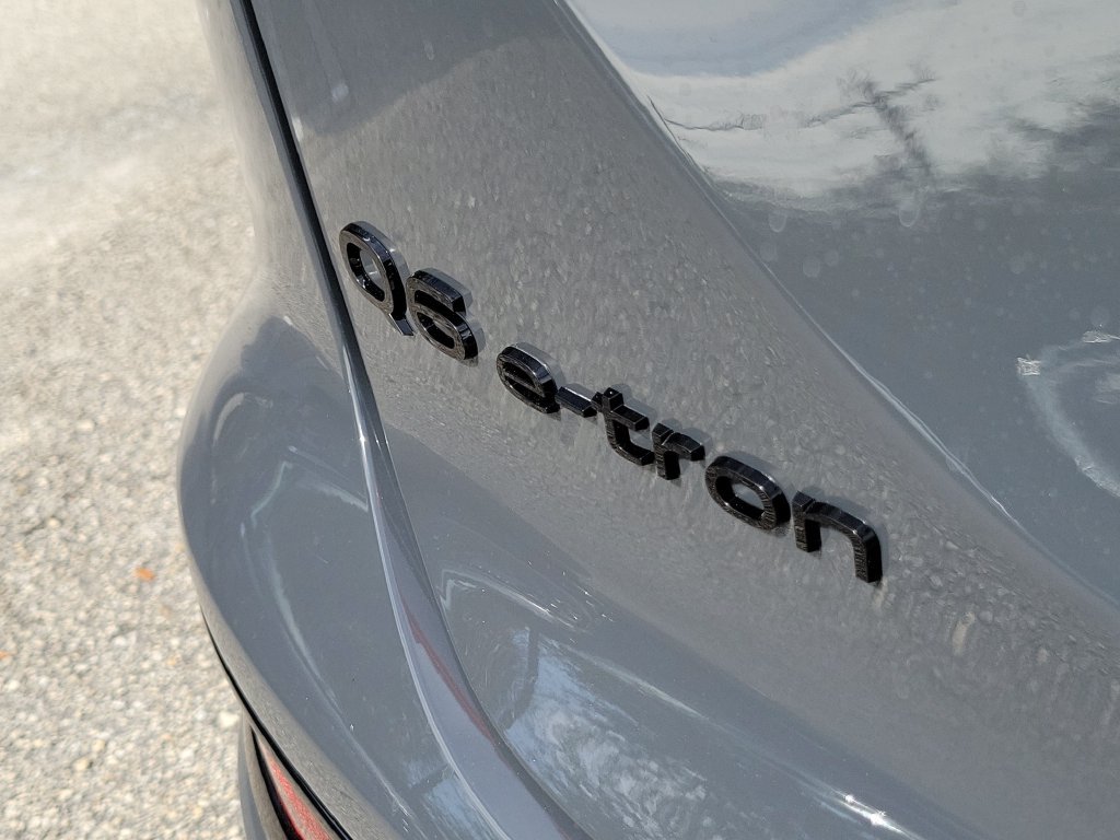 New 2027 Audi Q6 e-tron Premium Plus RWD image 5