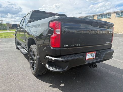 Used 2019 Chevrolet Silverado 1500 Custom w/ Custom Value Package AWD/4WD image 7