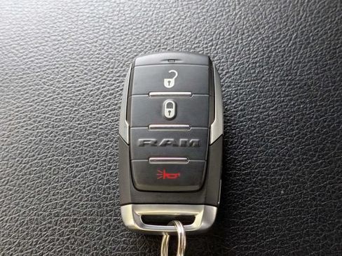 Used 2024 RAM 1500 Big Horn AWD/4WD image 32