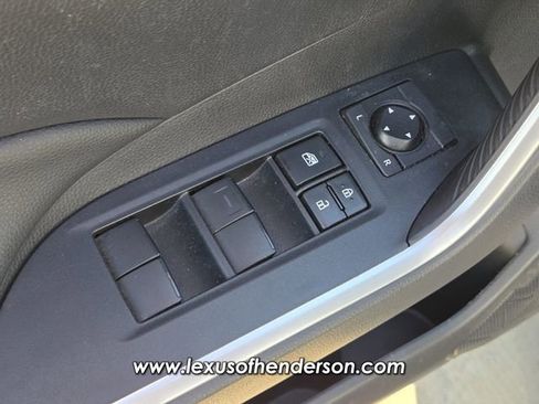 Used 2021 Toyota RAV4 XLE w/ Convenience Package image 22