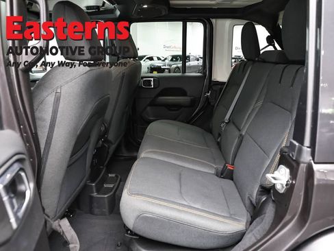 Used 2025 Jeep Wrangler Unlimited Sahara AWD/4WD image 22