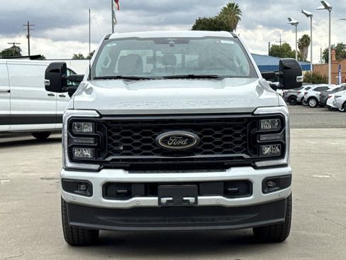 New 2026 Ford F250 Lariat w/ Black Appearance Package image 8