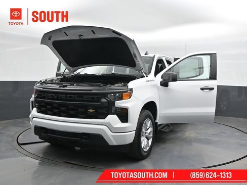 Used 2022 Chevrolet Silverado 1500 Custom AWD/4WD image 55