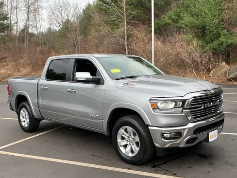 Used 2022 RAM 1500 Laramie AWD/4WD image 7