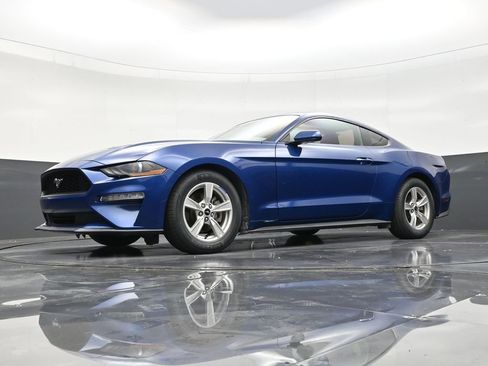 Used 2022 Ford Mustang Coupe RWD image 20