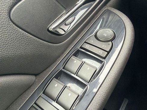 Used 2008 Chevrolet Avalanche LT w/ LT Preferred Equipment Group RWD image 10