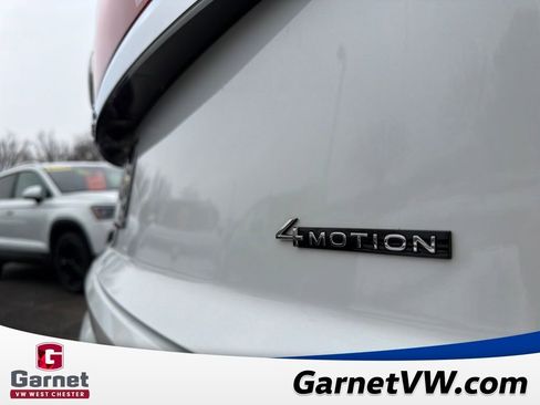 Used 2024 Volkswagen Atlas Cross Sport SEL R-Line image 50