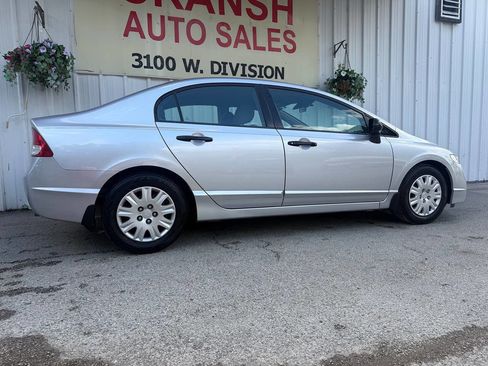 Used 2011 Honda Civic DX-VP image 3