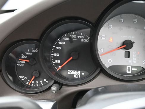 Used 2014 Porsche 911 Targa 4S image 11