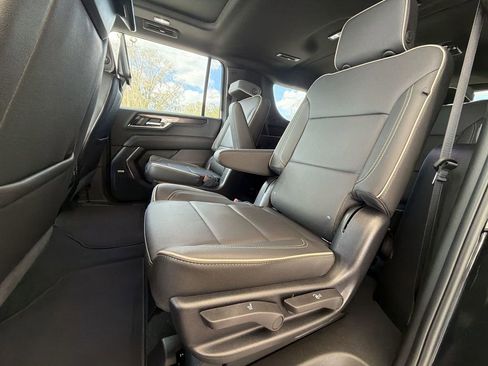 New 2026 GMC Yukon XL Elevation w/ Elevation Premium Package image 33