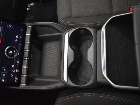 Used 2025 GMC Terrain Elevation image 29