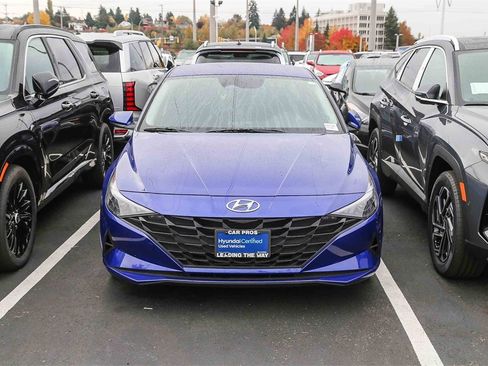 Certified 2023 Hyundai Elantra SEL image 3