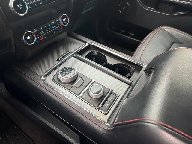 Used 2020 Ford Expedition Limited w/ Equipment Group 303A AWD/4WD image 29