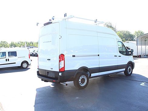 Used 2023 Ford Transit 250 148 High Roof RWD image 5
