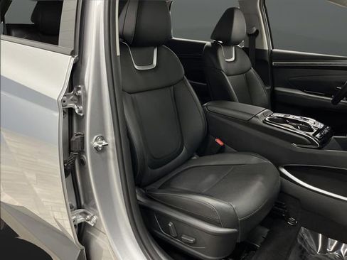 Used 2024 Hyundai Tucson Limited image 32