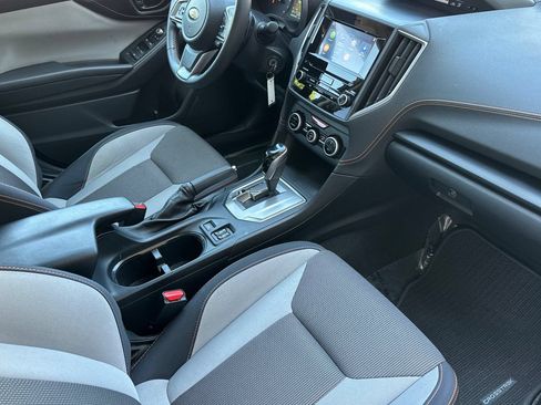 Used 2023 Subaru Crosstrek 2.0i Premium AWD/4WD image 19