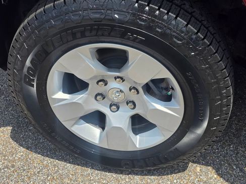 Used 2023 RAM 1500 Big Horn RWD image 11