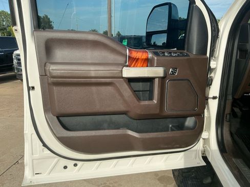 Used 2020 Ford F350 King Ranch w/ Chrome Package AWD/4WD image 11