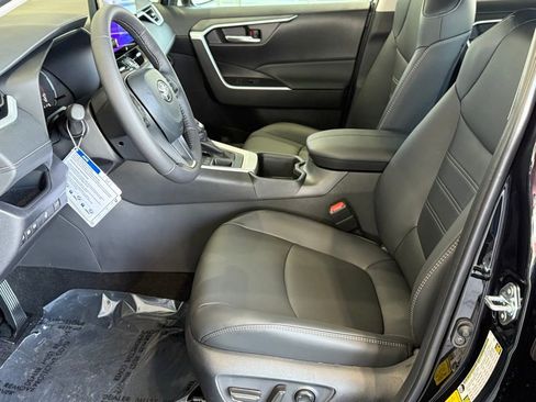 New 2025 Toyota RAV4 XLE Premium image 17