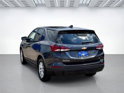 Used 2022 Chevrolet Equinox LS w/ LS Convenience Package image 7