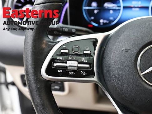 Used 2021 Mercedes-Benz GLB 250 4MATIC image 19
