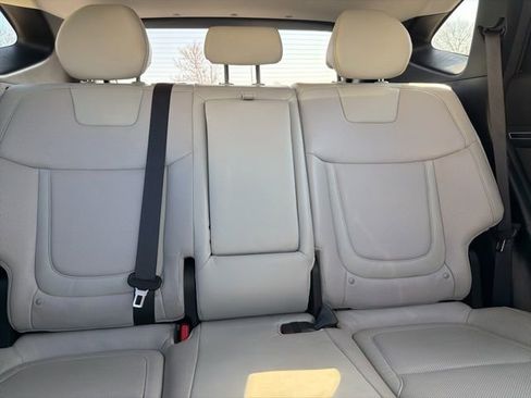 Used 2022 Hyundai Tucson Limited image 30