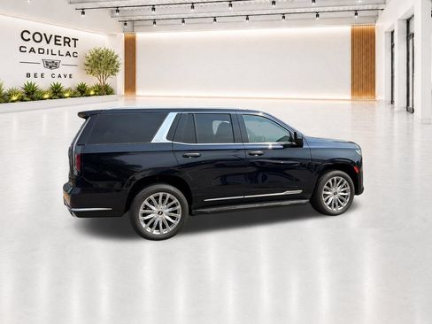 Used 2023 Cadillac Escalade Premium Luxury AWD/4WD image 15