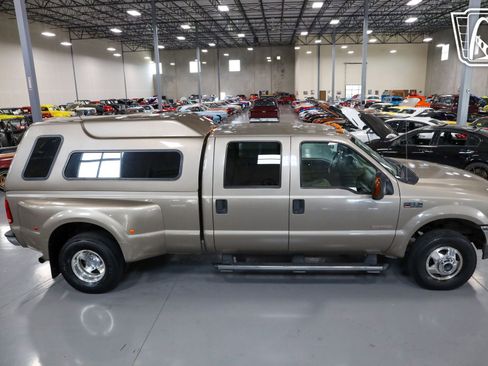 Used 2004 Ford F350 Lariat image 33