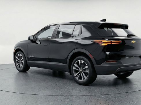 Used 2025 Chevrolet Equinox LT image 6