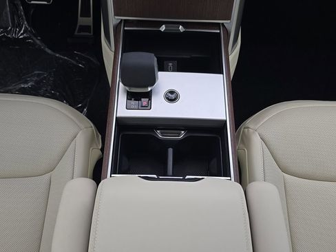 New 2026 Land Rover Range Rover SE AWD/4WD image 21