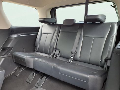 Used 2024 Ford Expedition XLT RWD image 11