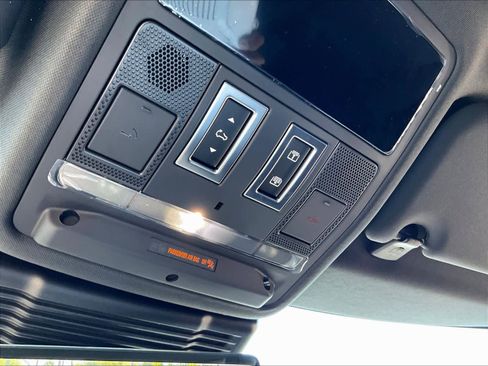 New 2026 Land Rover Range Rover Evoque Dynamic SE image 21