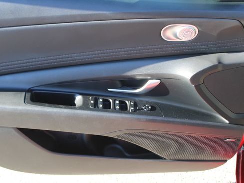 Used 2024 Hyundai Elantra Limited FWD image 29