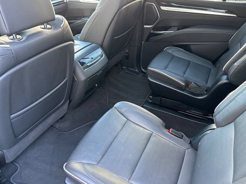 Certified 2025 Cadillac Escalade Sport w/ LPO, ONYX Package AWD/4WD image 13