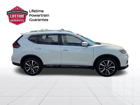 Used 2019 Nissan Rogue SL w/ Premium Package FWD image 6