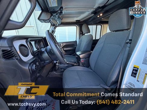 Used 2024 Jeep Wrangler Sport S image 10