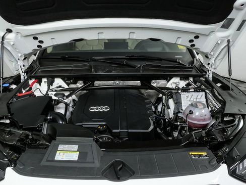 Used 2021 Audi Q5 Prestige w/ Prestige Package image 35