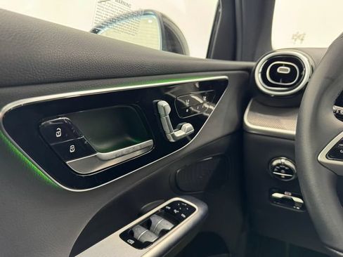 Certified 2026 Mercedes-Benz GLC 300 image 37