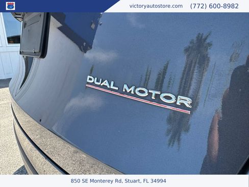 Used 2022 Tesla Model Y Performance AWD/4WD image 11