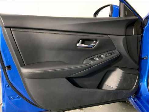 Used 2024 Nissan Sentra SV image 24