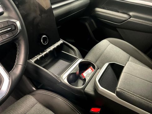 Used 2025 GMC Terrain Elevation image 20