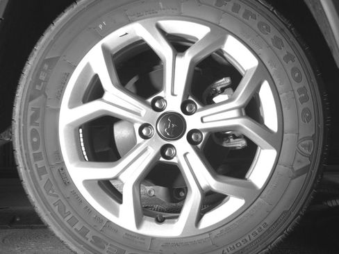 Used 2025 Jeep Compass Latitude image 15