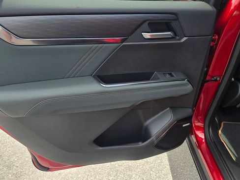 New 2026 GMC Acadia AT4 w/ Luxury Package AWD/4WD image 12