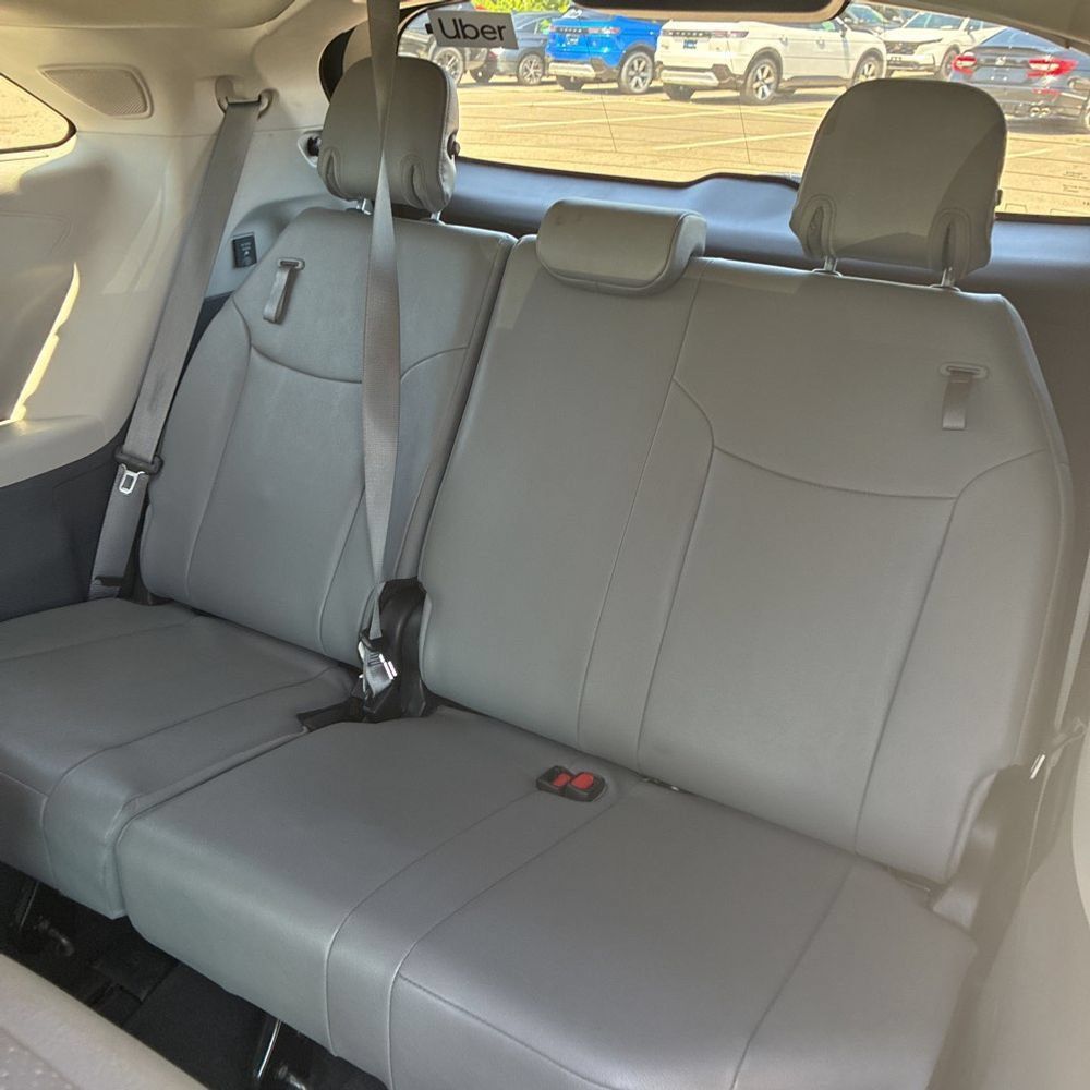 Certified 2024 Toyota Sienna Limited AWD/4WD image 9